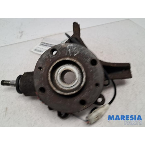 Peugeot - 307 - Achsschenkel rechts vorne