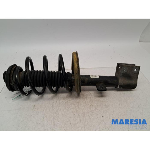 Peugeot - 307 - Stoßdämpferstrebe rechts vorne