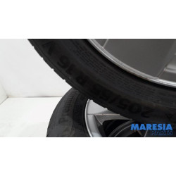 Renault - Megane - Sportvelgenset + banden