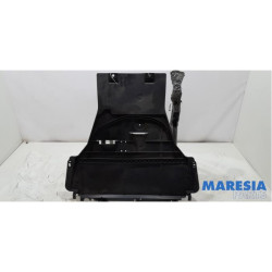 Renault - Megane - Engine protection panel