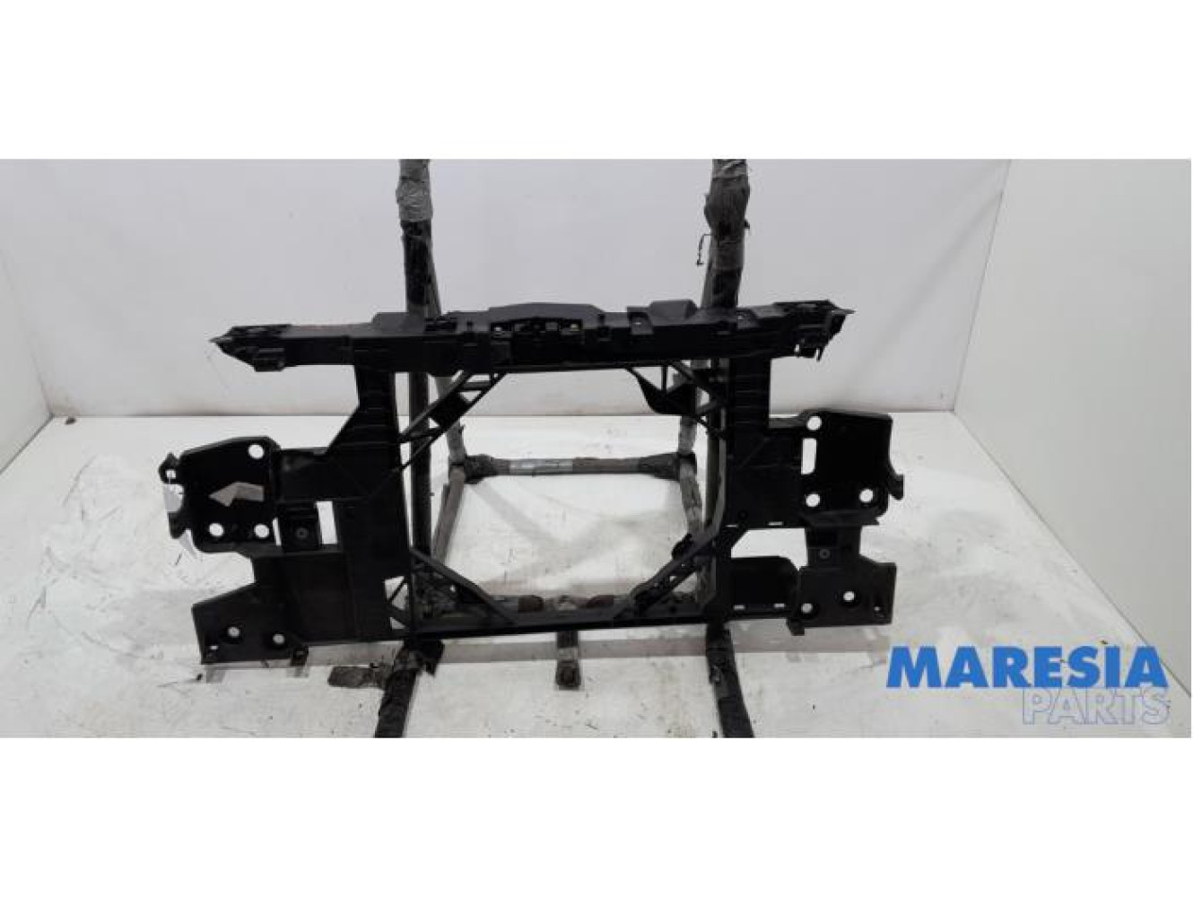 Renault - Megane - Vorderwand