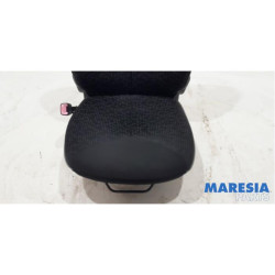 Peugeot - 107 - Stoel links