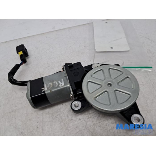 Peugeot - 207 - Sunroof motor