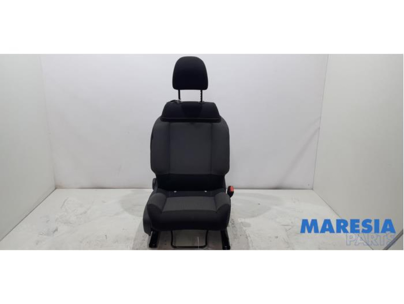 Citroen - C3 - Seat, right