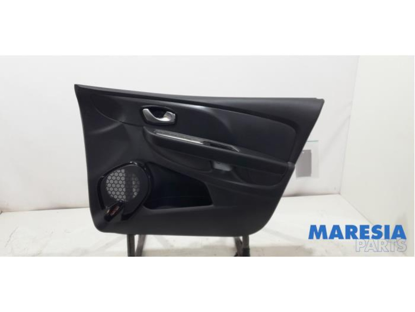 Renault - Clio - Portierbekleding 4Deurs rechts-voor