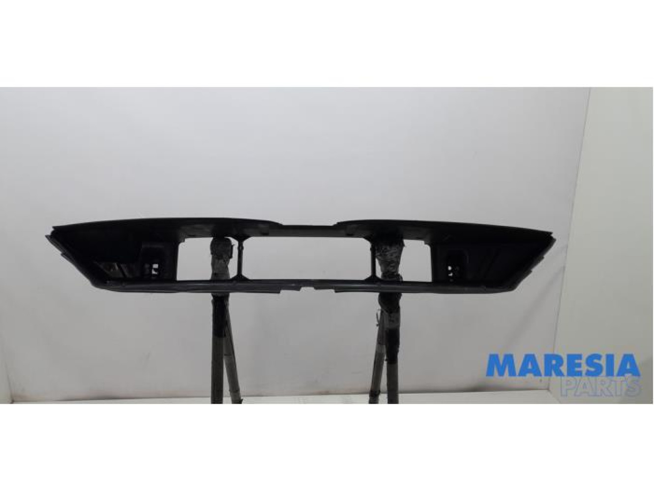 Renault - Trafic - Air funnel