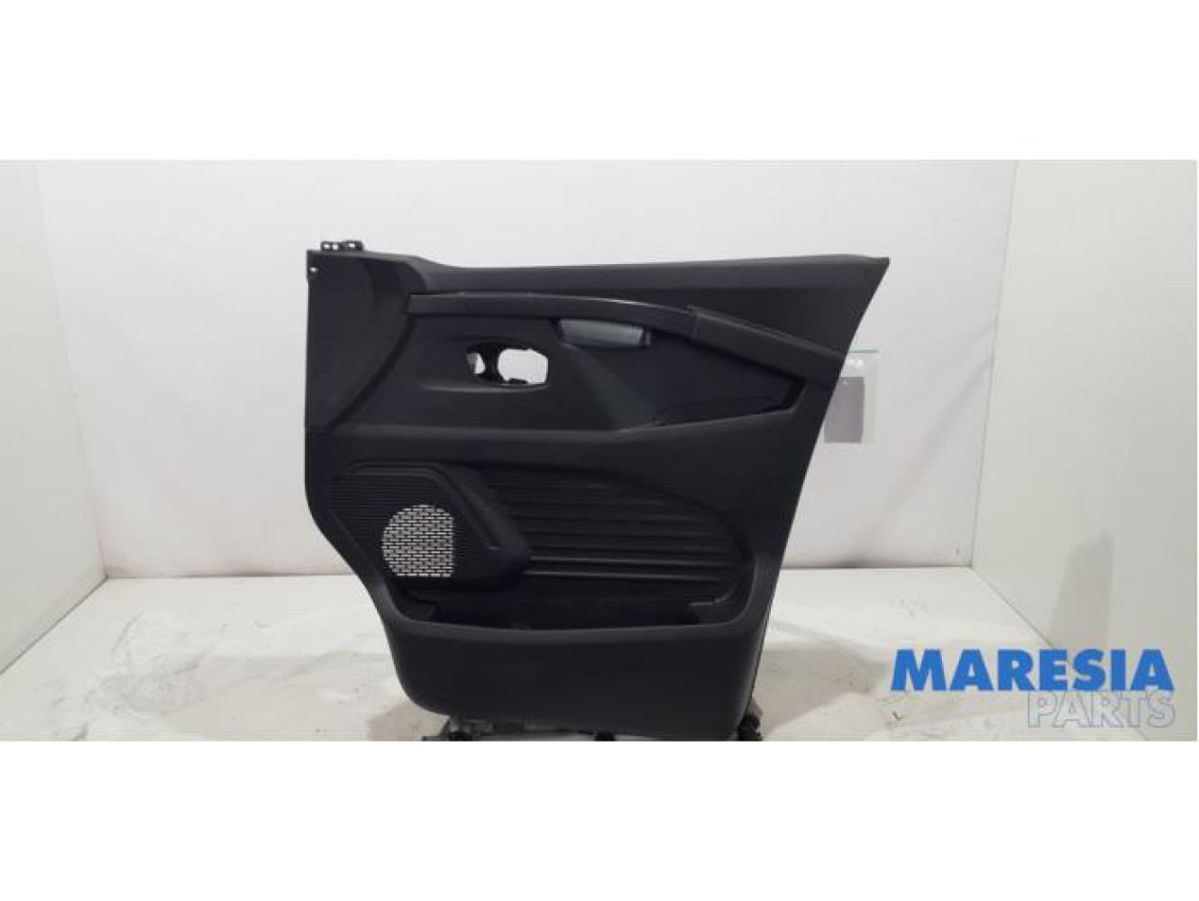 Renault - Trafic - Door trim 2-door, right