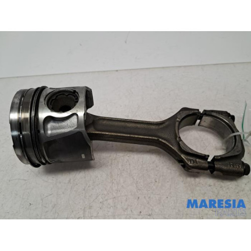 Fiat - Ducato - Connecting rod