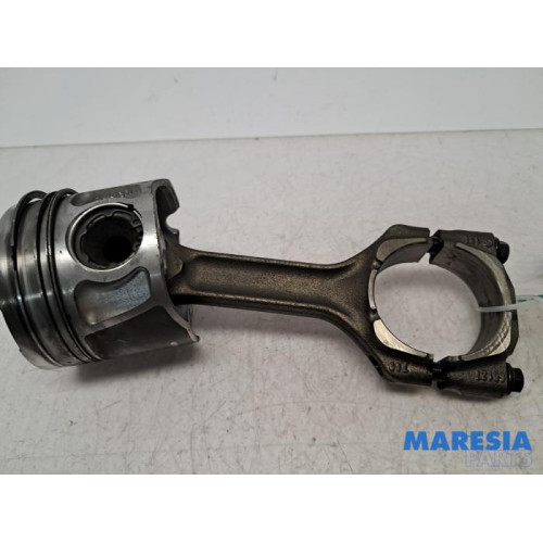Fiat - Ducato - Connecting rod