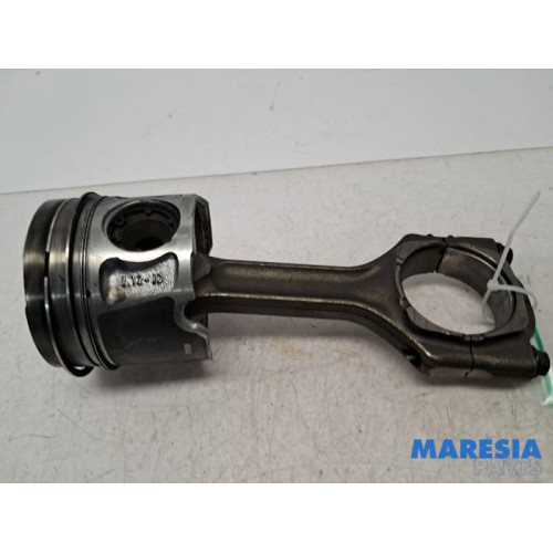 Fiat - Ducato - Connecting rod