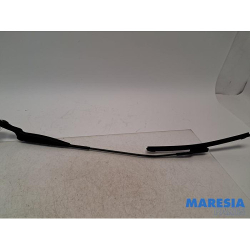 Fiat - 500 - Ruitenwisserarm voor