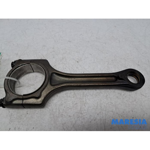 Peugeot - 3008 - Drijfstang