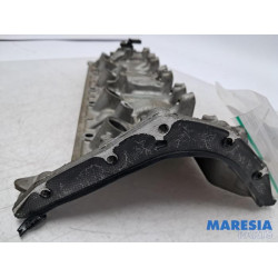 Renault - Scenic - Ventildeckel