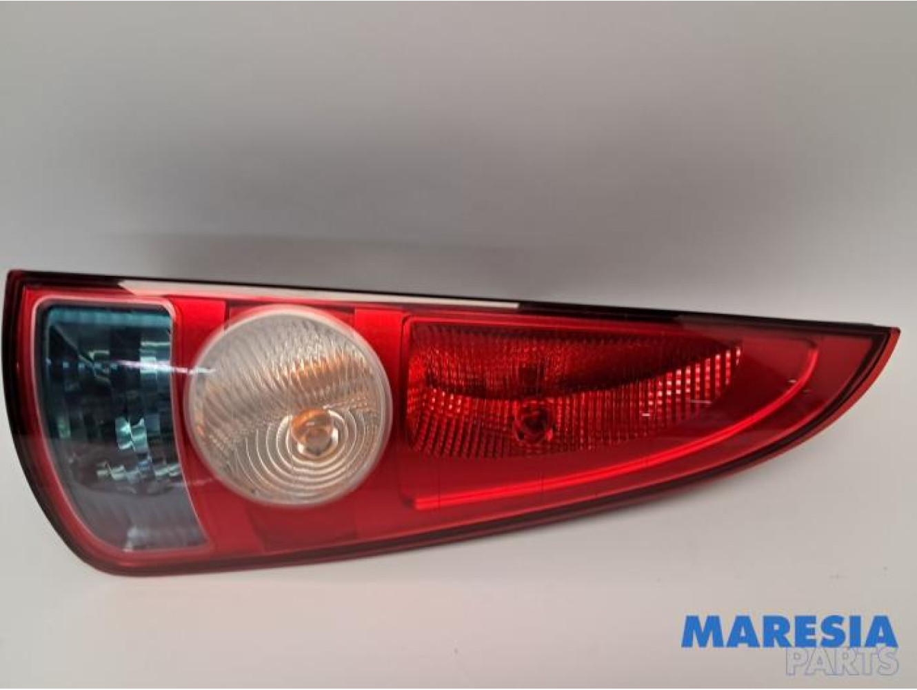 Renault - Espace - Feu arrière droit