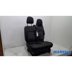 Renault - Trafic - Bank rechts vorne