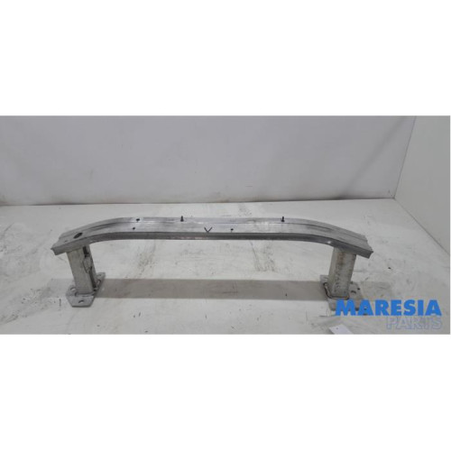 Renault - Clio - Bumperframe voor