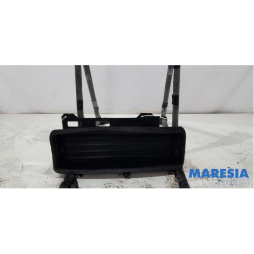 Renault - Clio - Luft Leitung