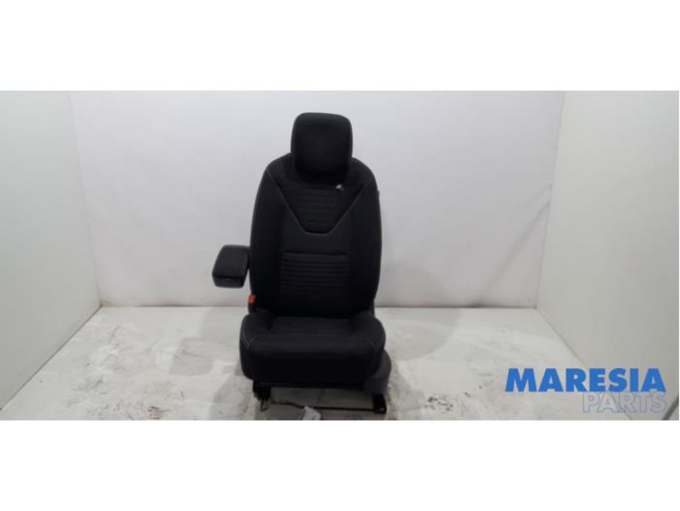 Renault - Clio - Stoel links