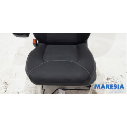 Renault - Clio - Siège gauche
