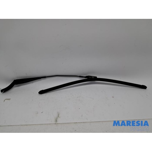 Citroen - C3 - Front wiper arm