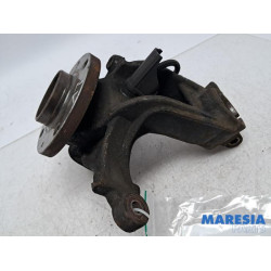 Citroen - C3 - Fusee links-voor