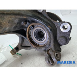 Citroen - C3 - Fusee links-voor