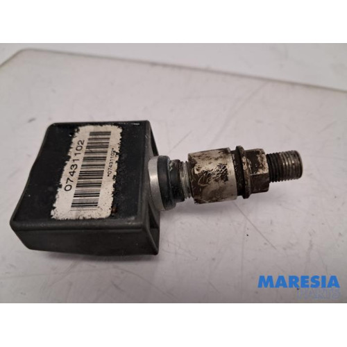 Renault - Espace - Capteur gonflage pneus