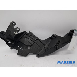 Renault - Megane - Cadre phare gauche