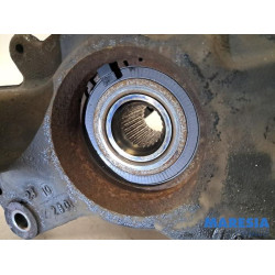 Renault - Megane - Achsschenkel rechts vorne