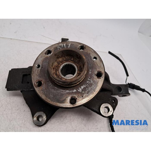 Renault - Megane - Achsschenkel rechts vorne