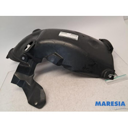 Renault - Megane - Wheel arch liner