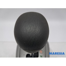 Peugeot - 107 - Levier de sélection automatique