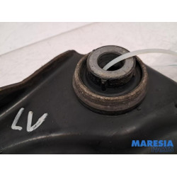 Renault - Megane - Bras de suspension bas avant gauche