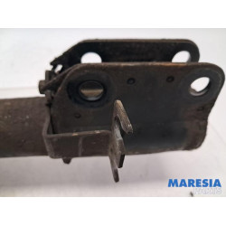 Renault - Megane - Stoßdämpferstrebe rechts vorne