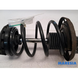 Renault - Megane - Stoßdämpferstrebe rechts vorne