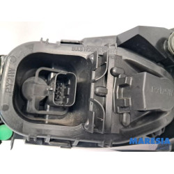 Renault - Clio - Feu arrière gauche