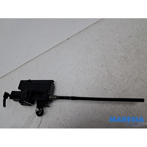 Renault - Clio - Tankklep Vergrendelingsmotor