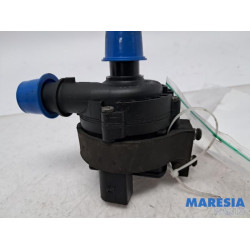 Renault - Megane - Additional water pump