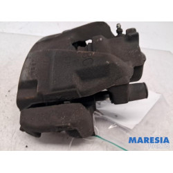 Renault - Megane - Bremszange rechts vorne