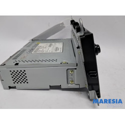 Renault - Clio - Regelunit Multi Media