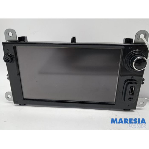 Renault - Clio - Regelunit Multi Media