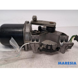 Renault - Clio - Scheibenwischermotor vorne