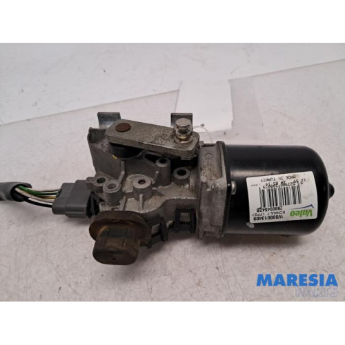 Renault - Clio - Scheibenwischermotor vorne