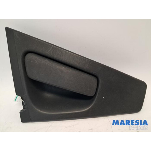 Renault - Clio - Portiergreep 4Deurs links-achter