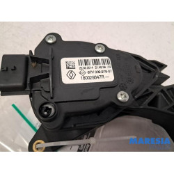 Renault - Clio - Gaspedaal