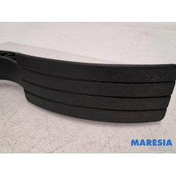 Renault - Clio - Gaspedaal