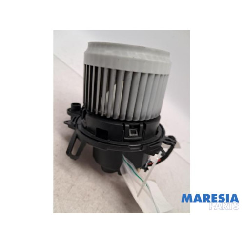 Renault - Clio - Heizung Belüftungsmotor