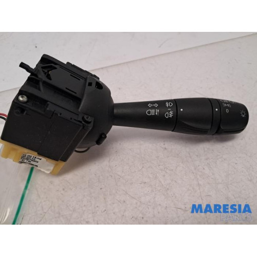 Renault - Clio - Richtingaanwijzer Schakelaar