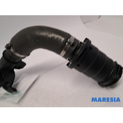 Opel - Vivaro - Intercooler hose