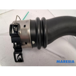 Opel - Vivaro - Tube intercooler